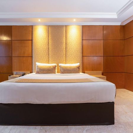 Hotel Bumi Senyiur Samarinda Luaran gambar